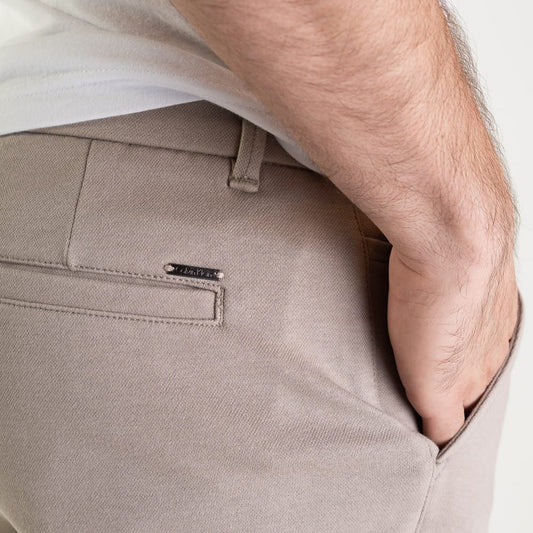 Bermuda Calvin Klein Chino Comfort Moletom Khaki