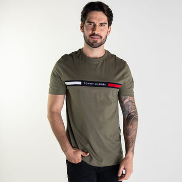 Camiseta Tommy Hilfiger Painel Bordado Verde Militar